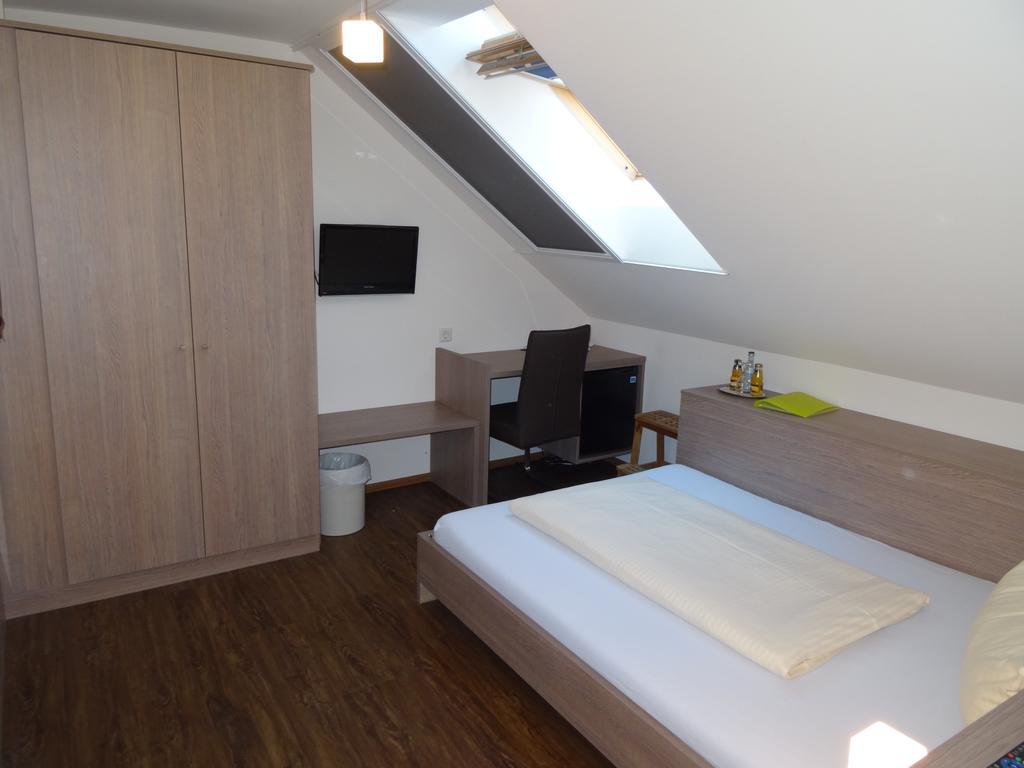 Gasthof Zum Goldenen Lamm Wettelsheim Kamer foto