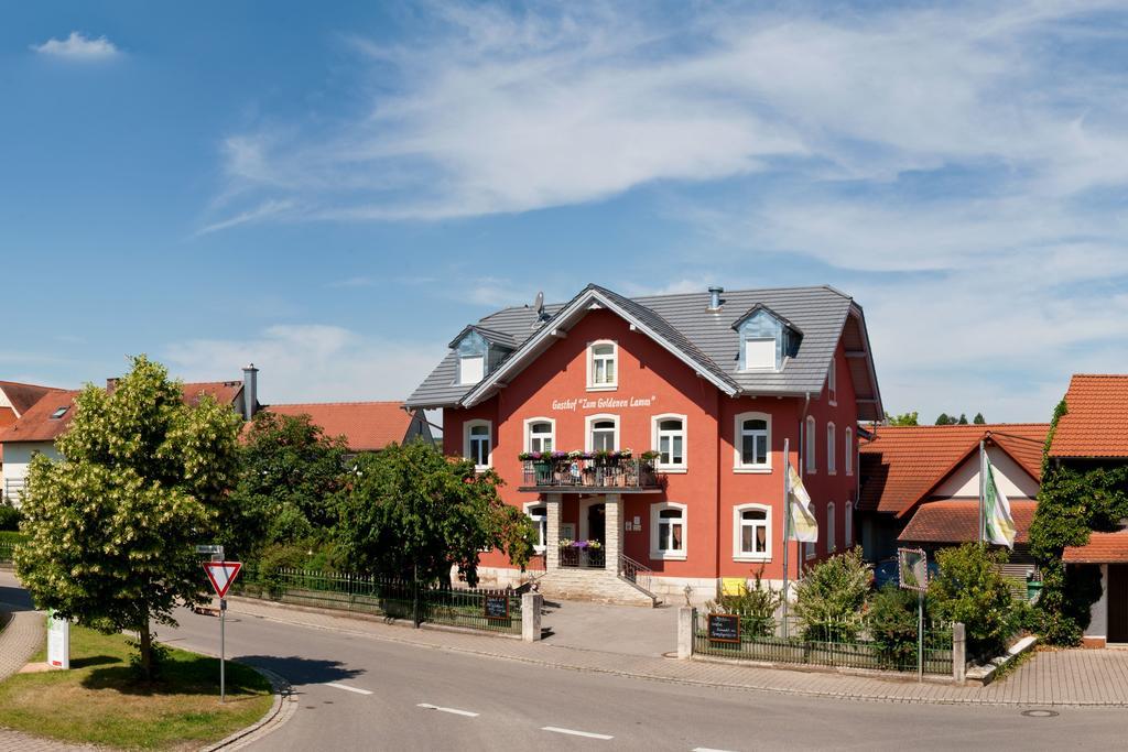 Gasthof Zum Goldenen Lamm Wettelsheim Buitenkant foto